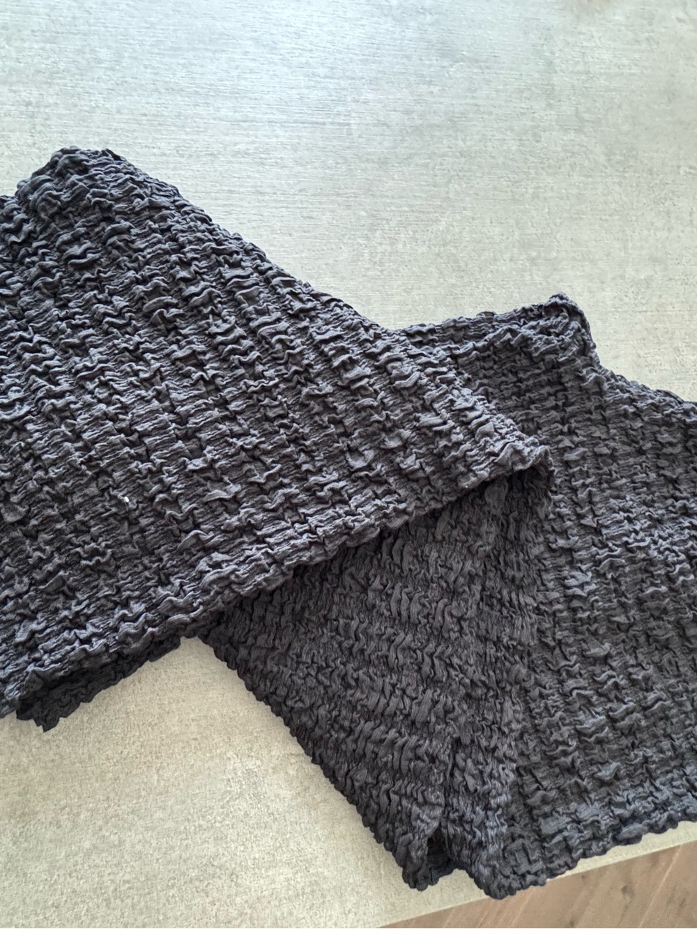 Zara Black Crinkle Neck Scarf